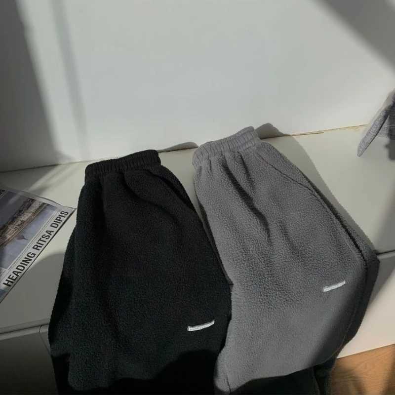 Women Thick Warm Casual Pants Winter Doublesided Lamb Fleece Loose Streetwear Trousers Versatile Casual Beam Foot Home PantsT251025