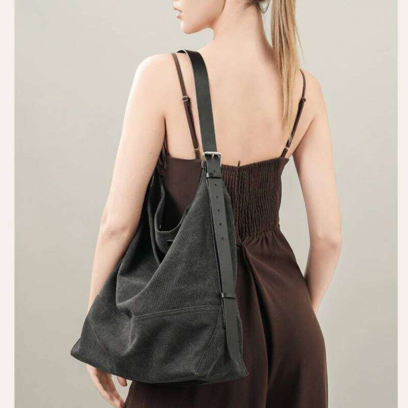 Women's Cowhide Canvas Underarm Commuter Style Bucket Tote Bag Niche Design Single-Shoulder Large-Capacity Travel Handbags 251023 1025