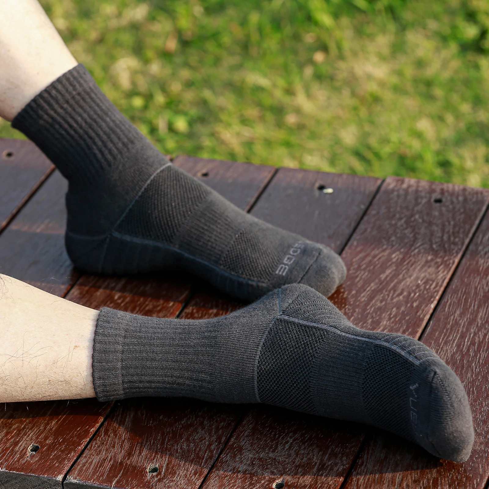 YUEDGE Men Thick Breathable Cotton Cushion Crew Outdoor Sports Hiking Trekking Socks Work Boot Socks For Men 3746 EU 251023