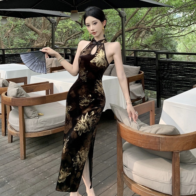 New Chinese retro designer improves cheongsam dress, elegant and mature style for women, slim fit long skirt