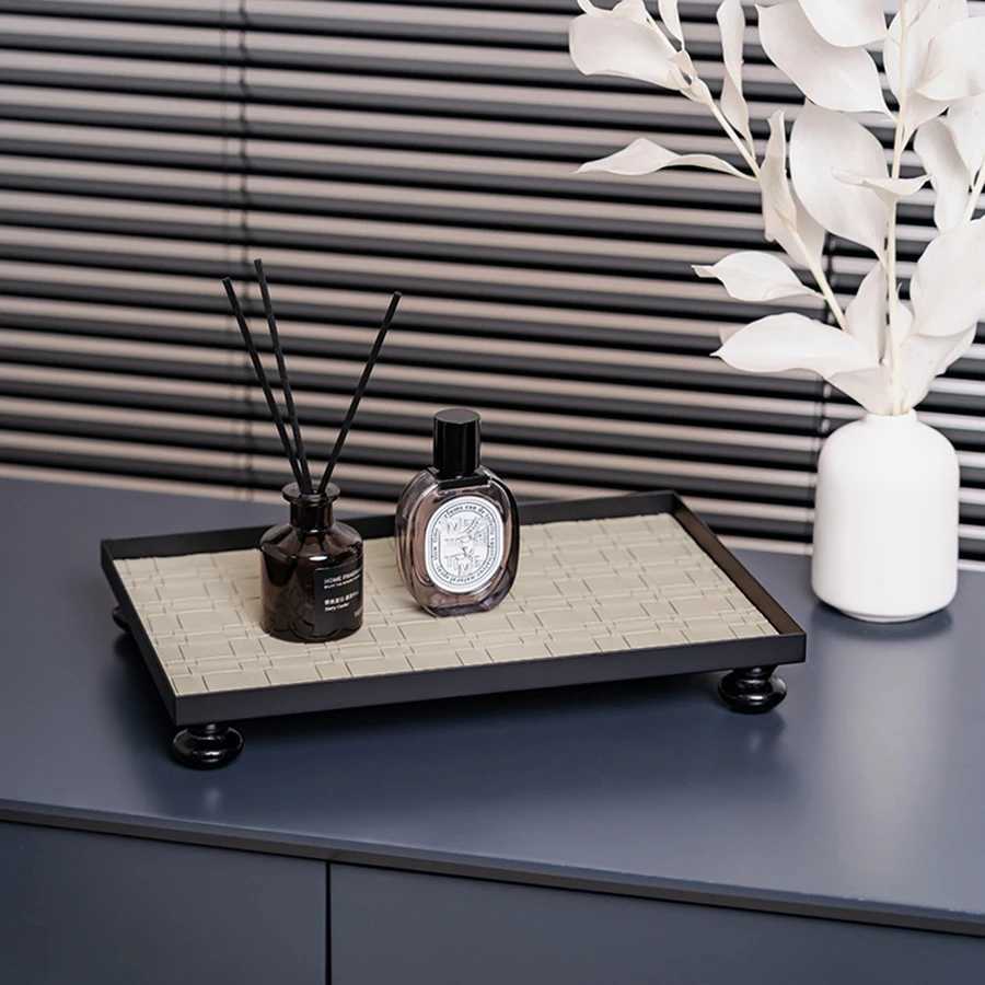 Nordic Bathro Organizer Metal And Leather Storage Tray Jewelry Plate Lipstick Holder Sundry Per Tray Trinket Ring Dish Y251025