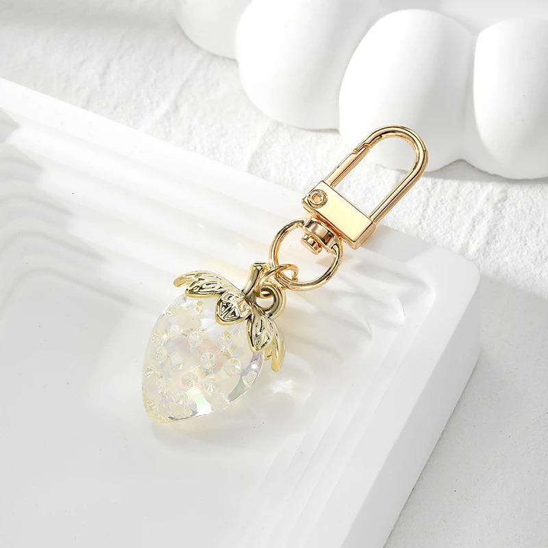Transparent Strawberry Metal Key Chains Pendants Simulation Fruit Simple Personality Girl Sweet Bag Pendant Handmade Accessory 251021