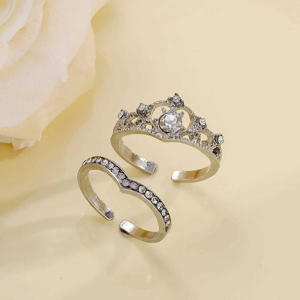 Stainless Steel 2PCS Crystal Crown Adjustable Ring Irregular Geometry Vintage Rings Set for Women Girls New Fashion Jewelry GiftXJ251025