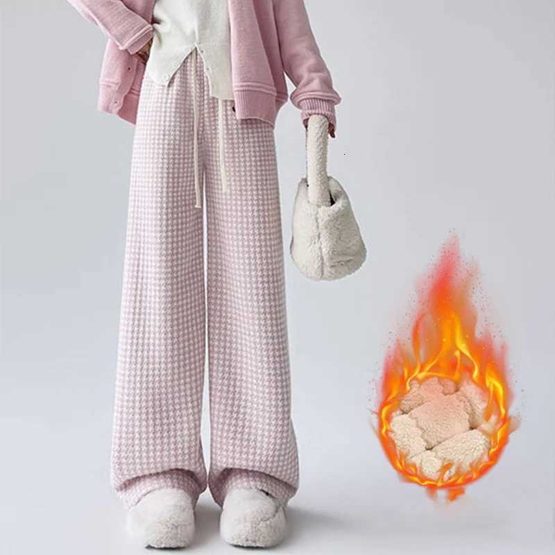 Winter Fashion Plaid Cotton Pants Women Fleece Thicken Warm Sweatpants Woman Loose Lace Up High Waist Cotton Trousers MujerT251025
