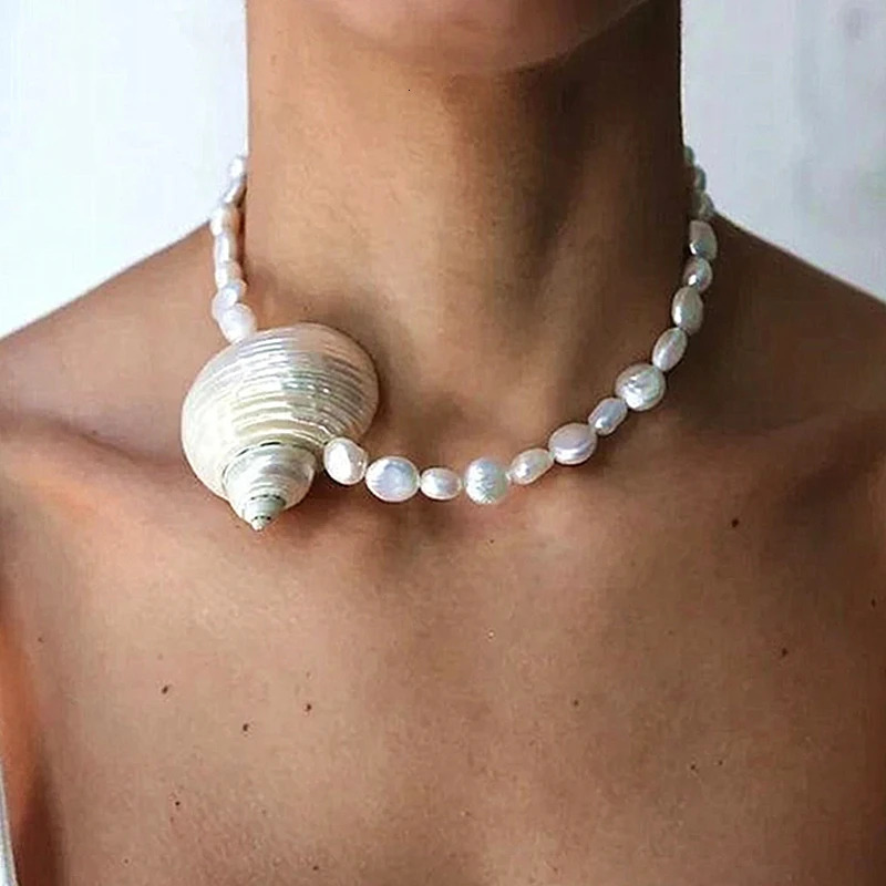 2025 Natural Freshwater Pearl Necklace Natural Shell Conch Pendant Womens Bohemian Fashion Jewelry Accessories Holiday Gift 251016