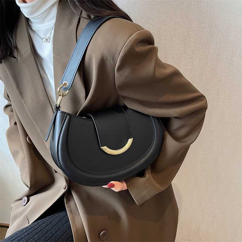 LEFTSIDE Armpit Shoulder Side Bags for Women 2025 Designer Trend Leather Small Underarm Crossbody Handbags and Purses Z251024