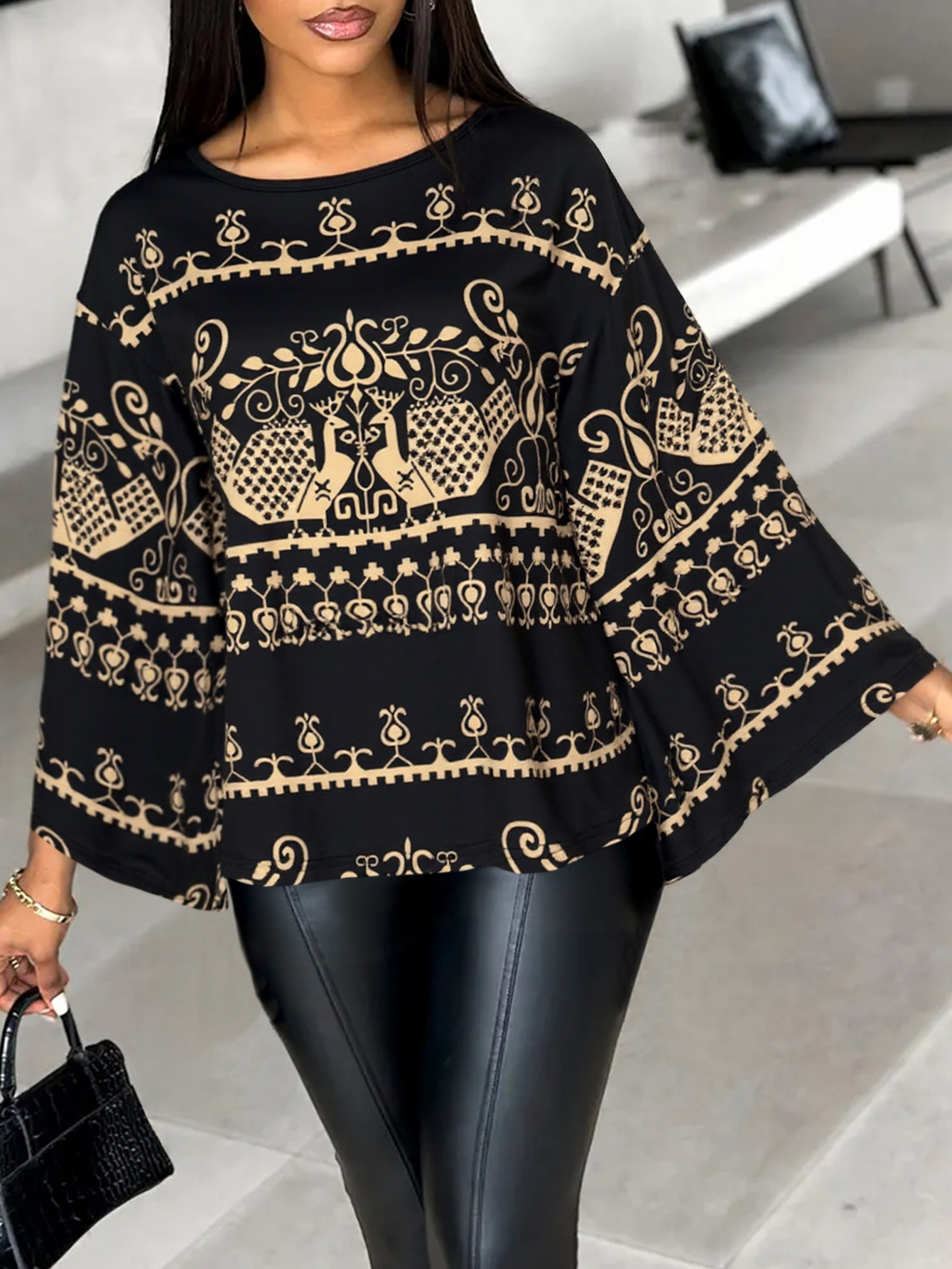 Autumn Winter Retro Ethnic Style Jacquard Batwing Sleeve Loose Crew Neck Cape Style Versatile Commute & Outing Women's Thin Top, Milk Silk Black 