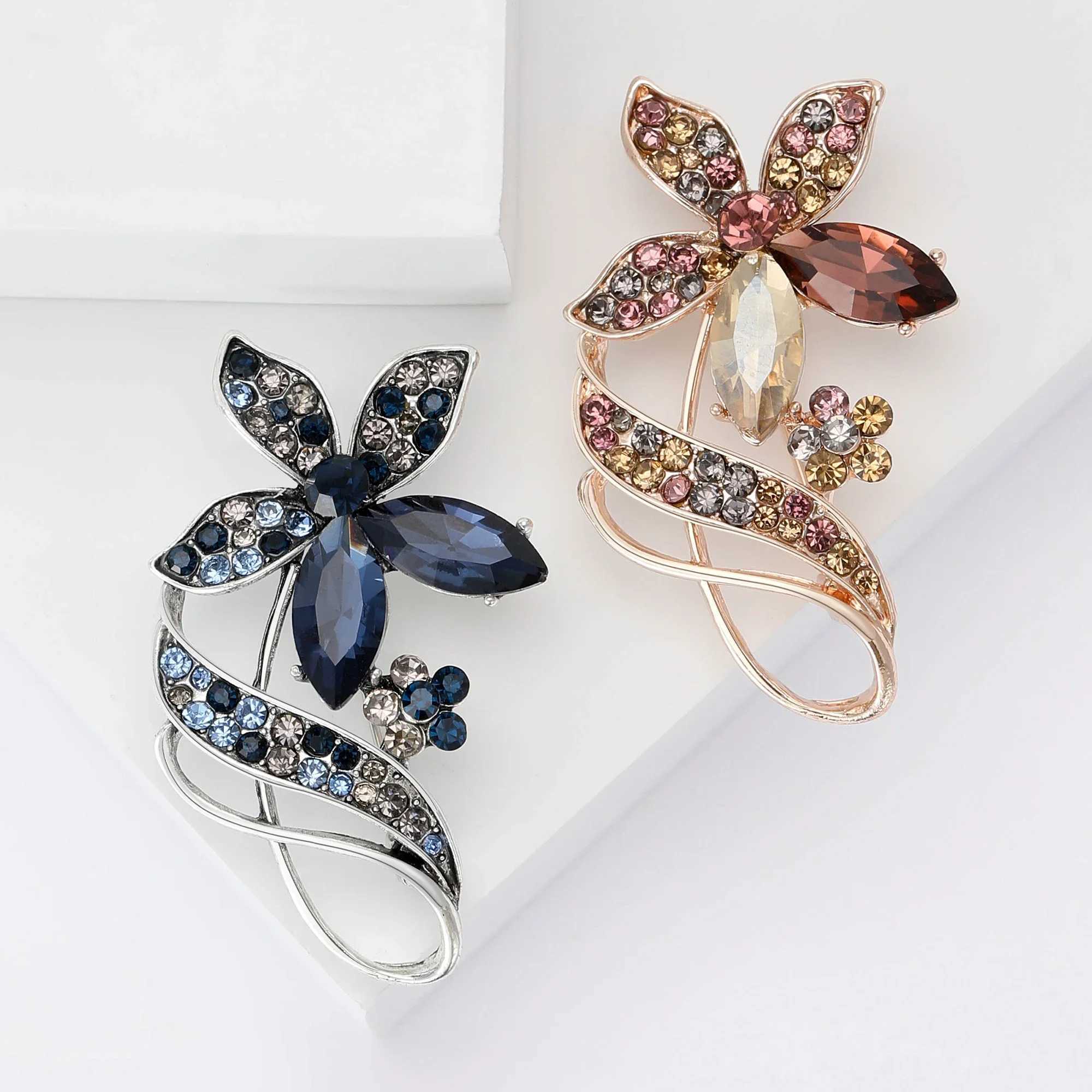Rhinestone Flower Brooches for Women Unisex Botanical Pins Event Party Backpack Decoration Clothes Accessories J251115