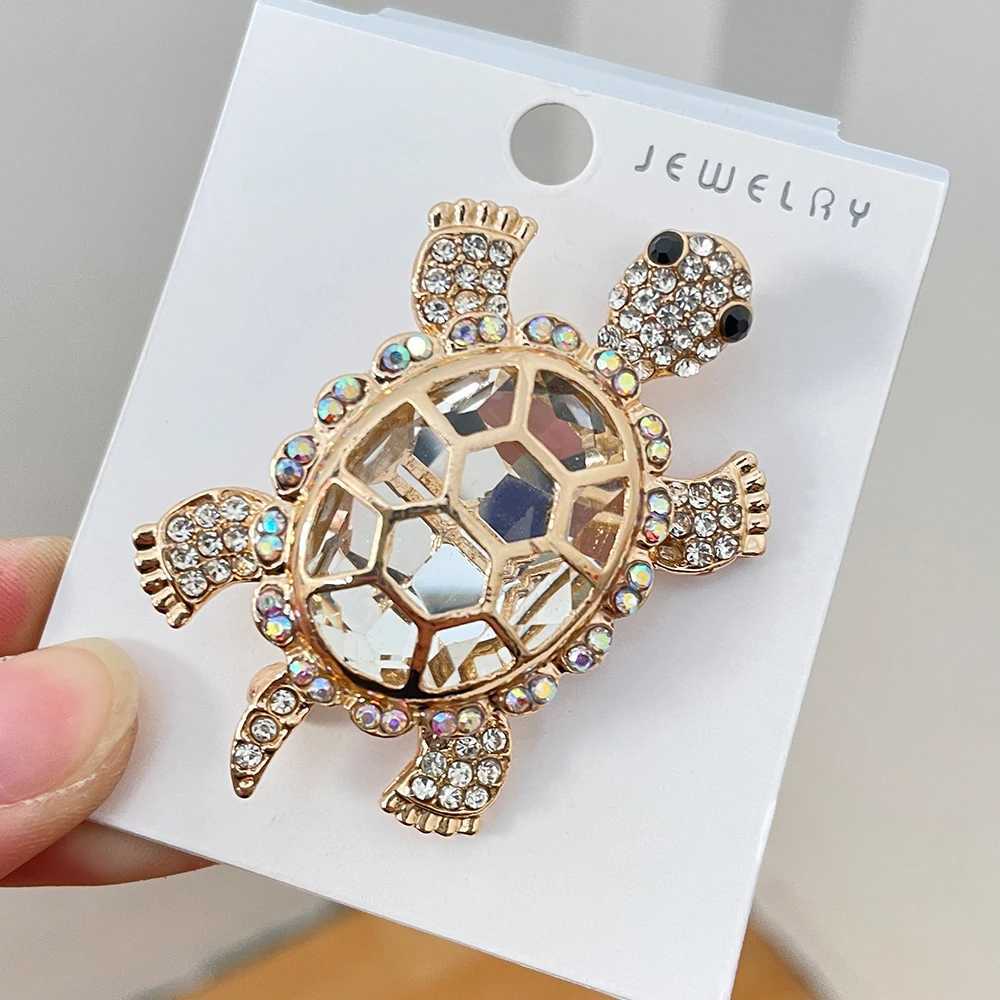 Anime Cartoon Tortoise Brooch Blue Pink Turtle Badge Souvenir Gift Marine Animals Lapel Pins J251115