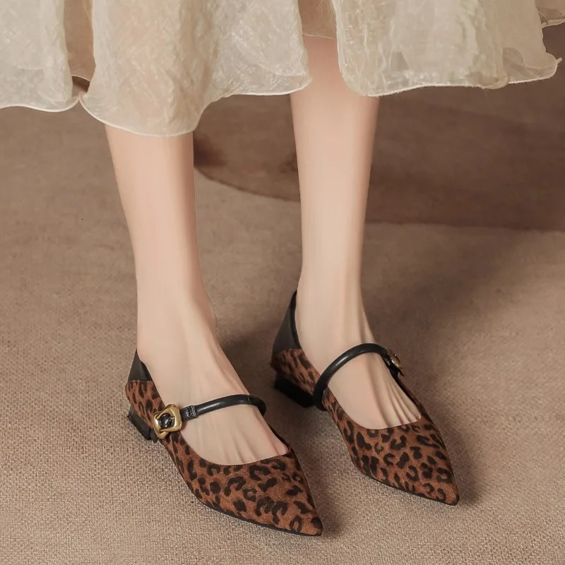 French Shallow Single Shoes Womens Summer Block Heel Vintage Leopard Print Pointed Toe Mary Jane Shoes 251023