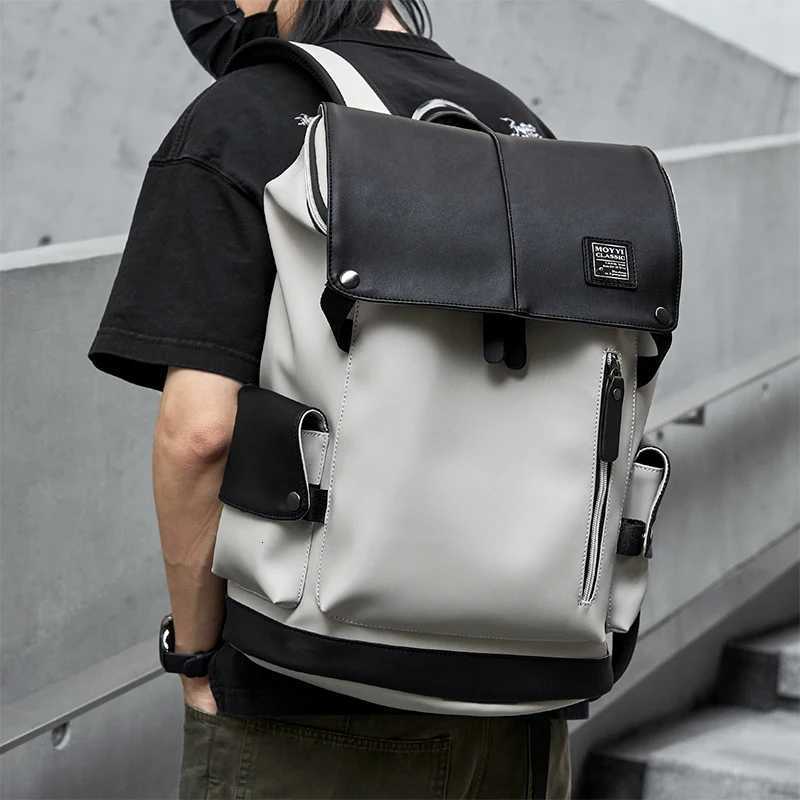 2024 LetherMen Backpack Vintage For Teenager Laptop PC Portable Bags Designer Boys Travel Backpack Thin School Luxury Mochila W251025