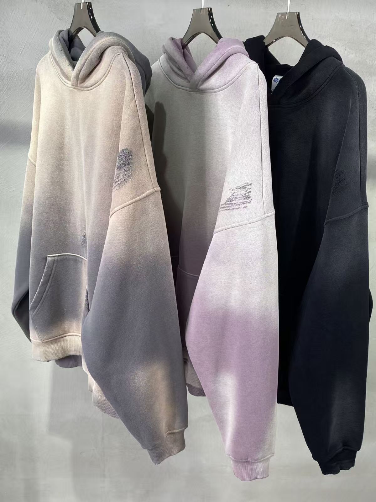 Winter designer fashion men's sweater 2025 autumn new hooded coat fashion brand with pullover men's loose long-sleeved sweater.242