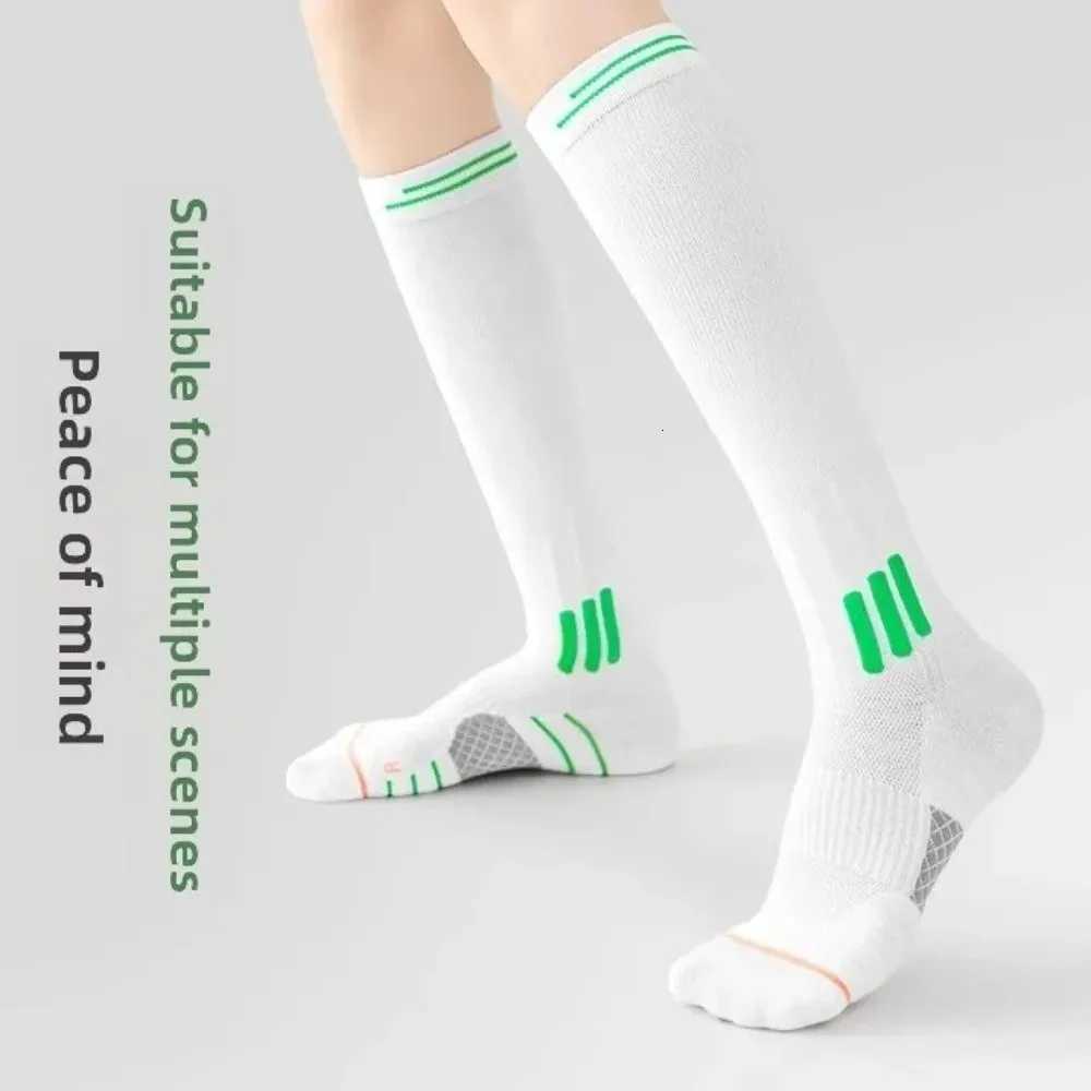 New Compression Fitness Long Tube Socks Elastic Antislip Beautiful Calf Sock Running Skipping Yoga Socks For Running Jump Y251024