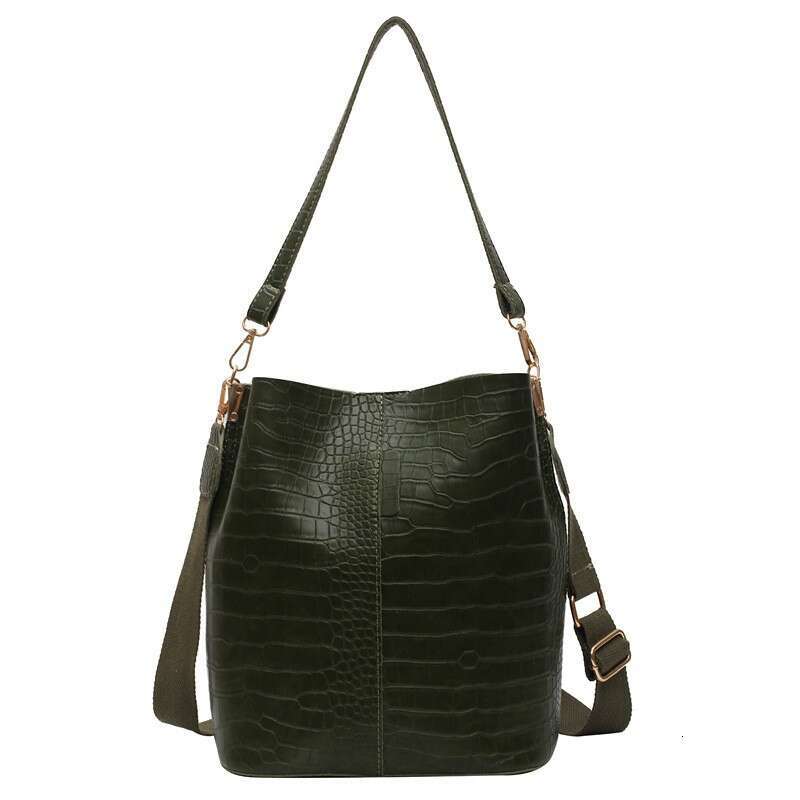 Fashionable Single Shoulder 2024 New Trendy Elegant Underarm Casual Versatile Wide Strap Bucket Bag