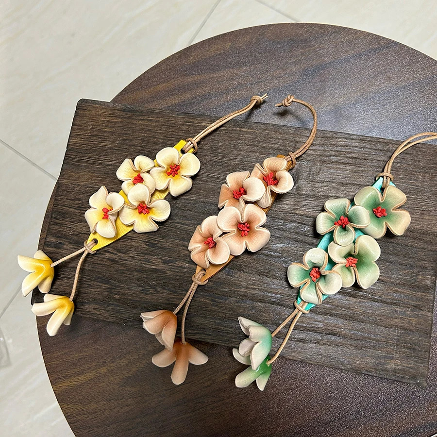Cow Leather Flower Pendant Bag Charm Purple Flower Keychain Bag Pendant Decoration High Girl Gift Bag Accessories Handbag 251023