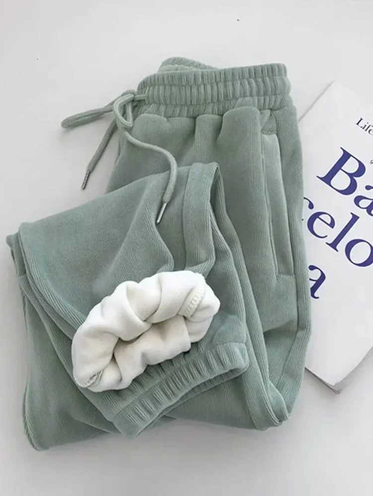 Winter Warm Plush Sweatpants Casual High Waist Plus Velvet Harem Pants Korean Fashion Baggy Womens Oversize 4xl Pantalones 2024T251025