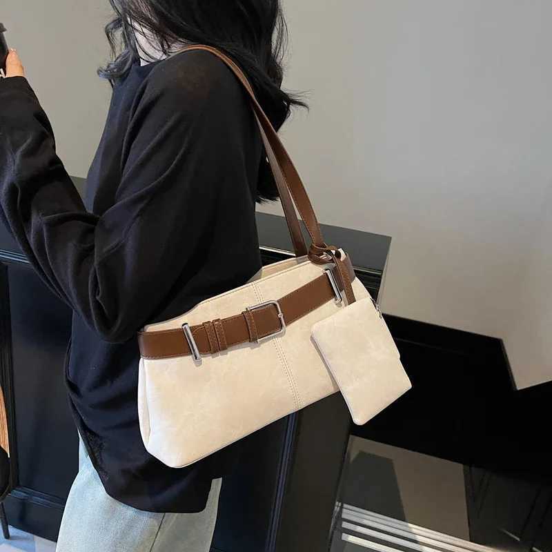 LEFTSIDE Small PU Leather Shoulder Bags for Women 2024 Winter Y2K Trend Female Fashion Underarm Bag Handbags and Purses Z251024