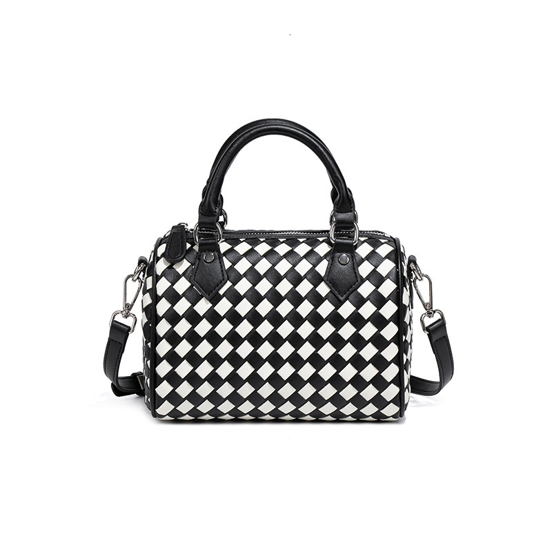 Luxury Brand Designer Bag Light Luxury Boston Handbag 2025 Spring Summer New Handheld Bag Single Shoulder Crossbody Quilted Bag Pillow Bag Camera Bag