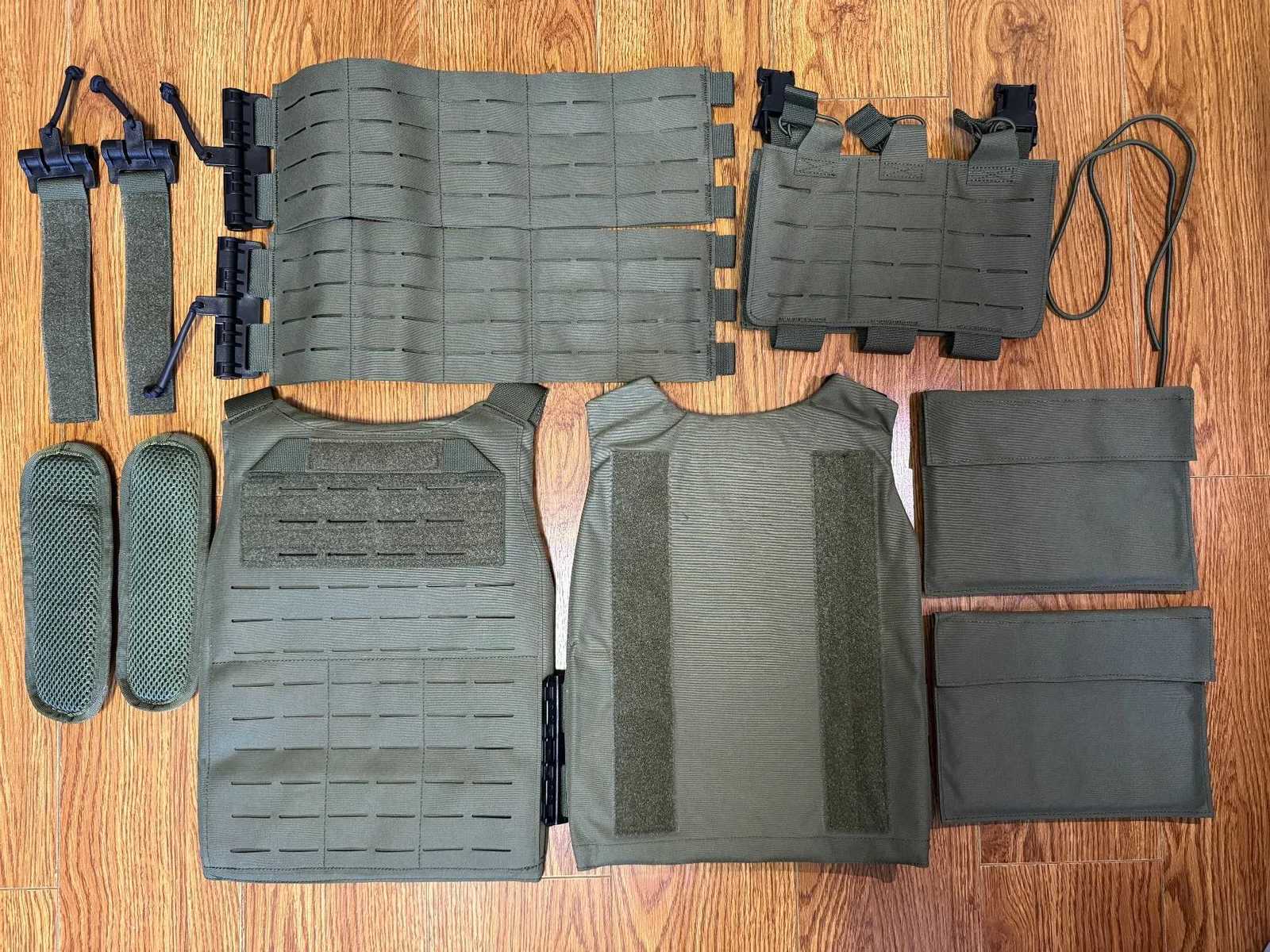 Light Laser Cut Tactical Plate Carrier Hunting Vest MOL Quick Rease Fast Adjust Cummnd CS Airsoft Combat Gear Y251022