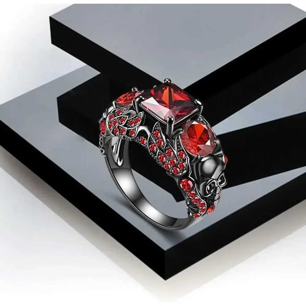 Gothic Jewelry Purple Red Black Crystal Unique Black Skull Rings for Women Halloween Christmas GiftsXJ251025