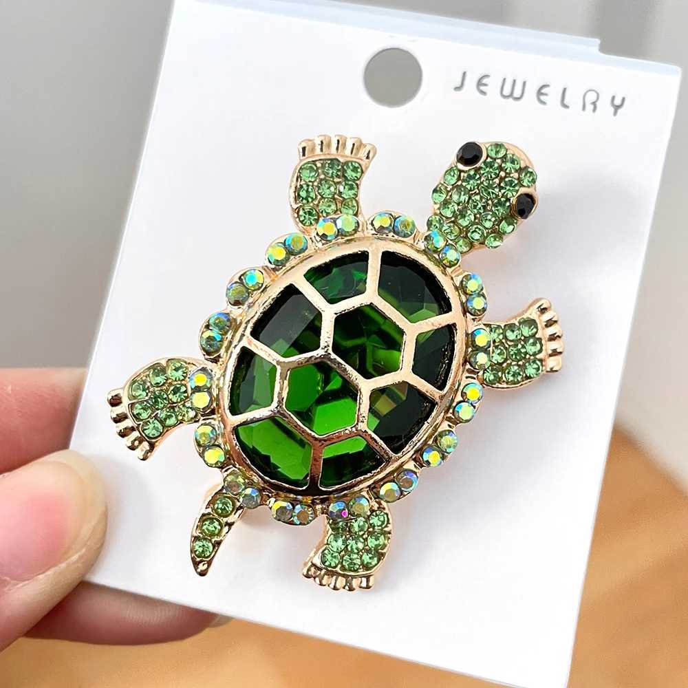 Anime Cartoon Tortoise Brooch Blue Pink Turtle Badge Souvenir Gift Marine Animals Lapel Pins J251115