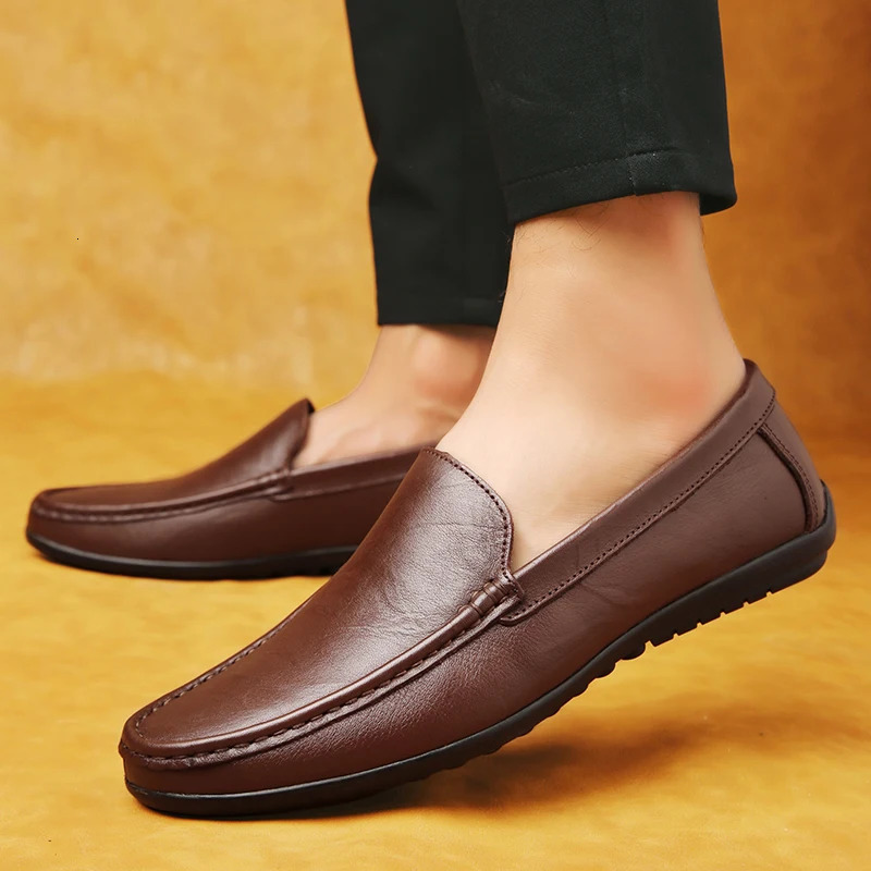 Spring Genuine Leather Mens Loafers Handmade Moccasins Casual Shoes Soft Sole Mens Business Flat Brown Minimalist Leather Shoes 251023