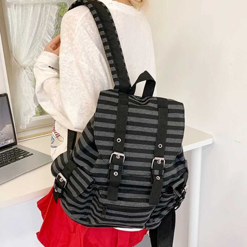 Retro Y2k Casual Striped College Backpack Korean Style School Bag Large Capacity Versatile Bookbags Leisure Kpop Girls Women Bag W251025