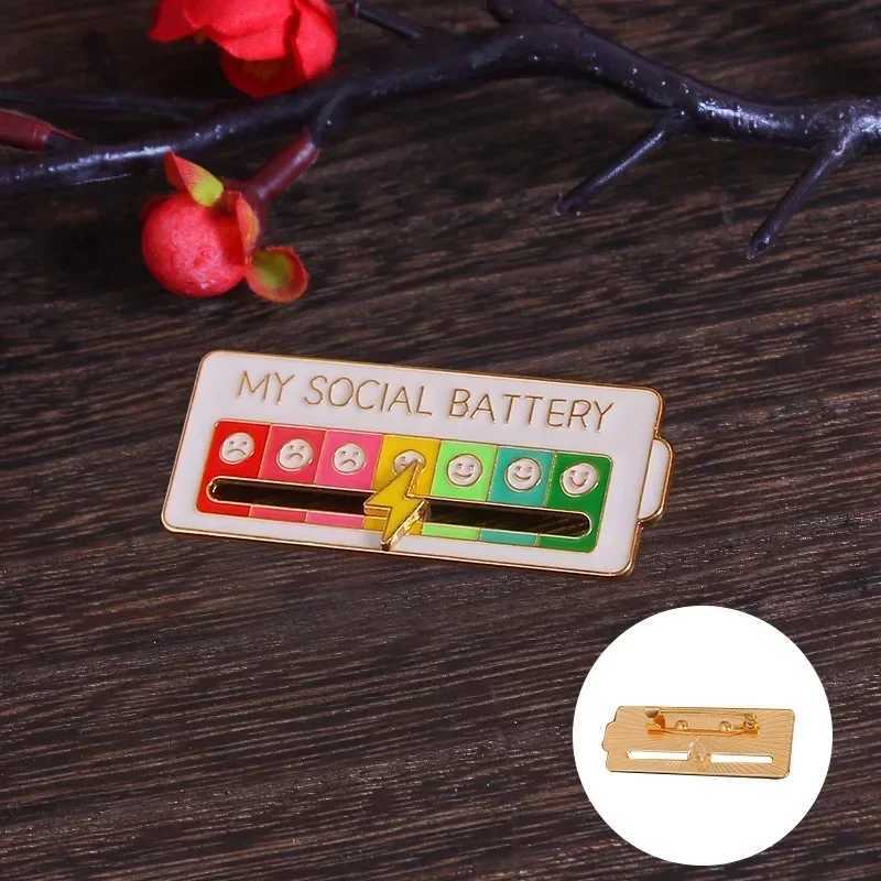 My Social Power Battery Brooch Social Power Enamel Badge Transform Mood Energy Brooche Alloy Badge Gift Brooches for Women Pin J251115