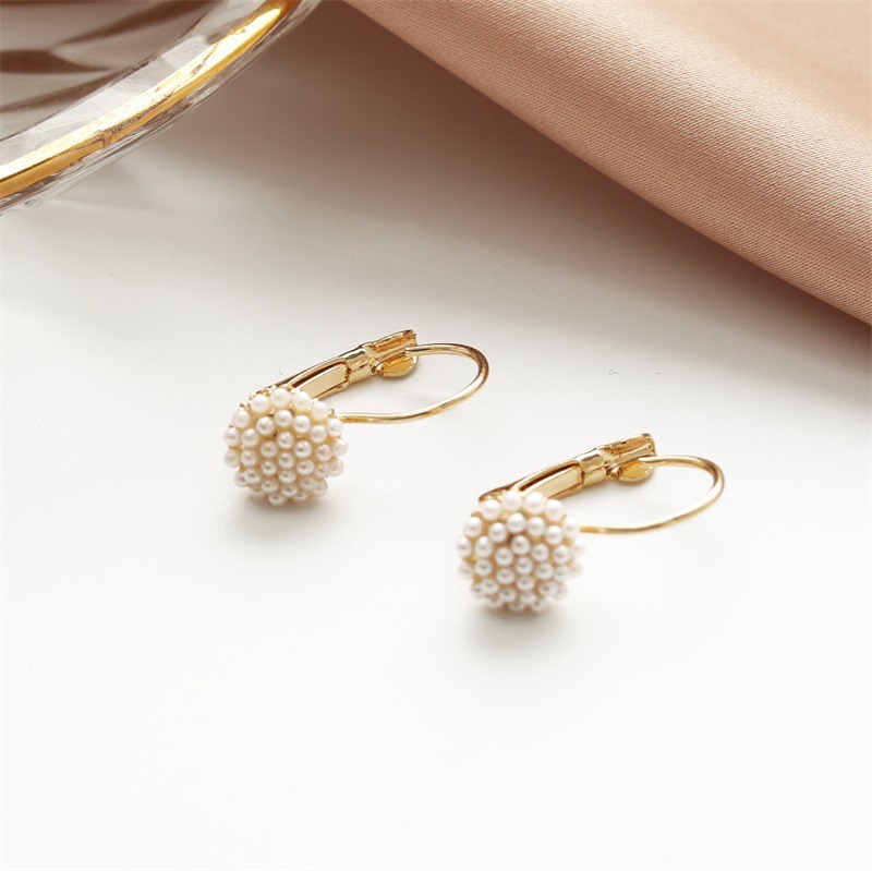 Korean Style Accessories Fashion Round Commuting Ear Jewelry Cute Small Rice Pearl Stud Earrings