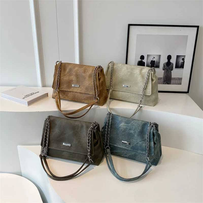 LEFTSIDE Retro Chain Leather Shoulder Bags for Women Simple Tote Bag 2025 Winter Crossbody Bag Lady Travel Vintage Handbags Z251024