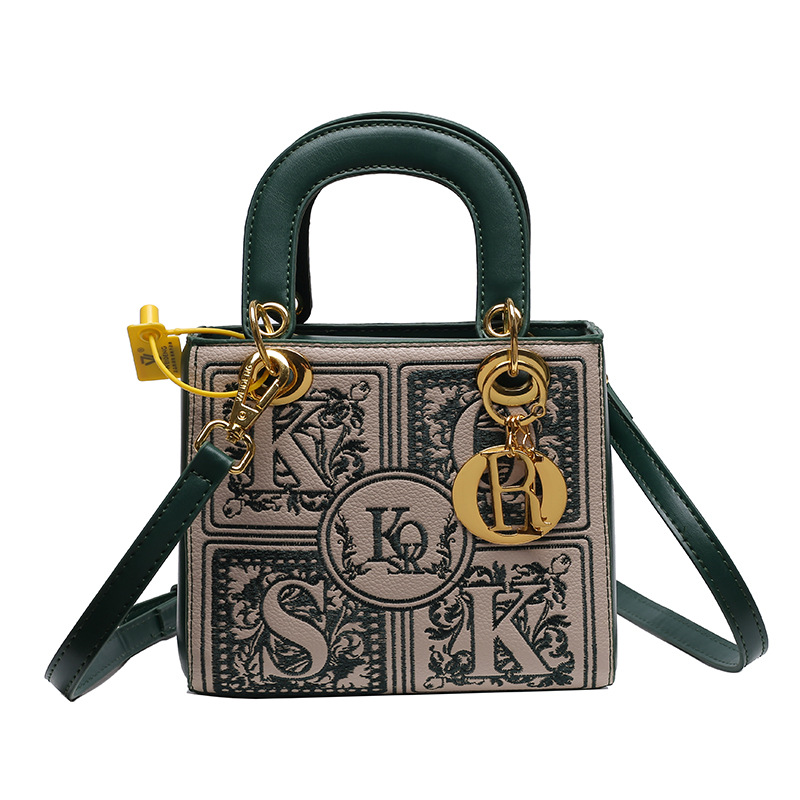 Best Seller High-End For Women 2025 New Style Elegant Versatile Heavy Embidery Princess Diana Cssbody Handbag Small Square Bag Designer Bag