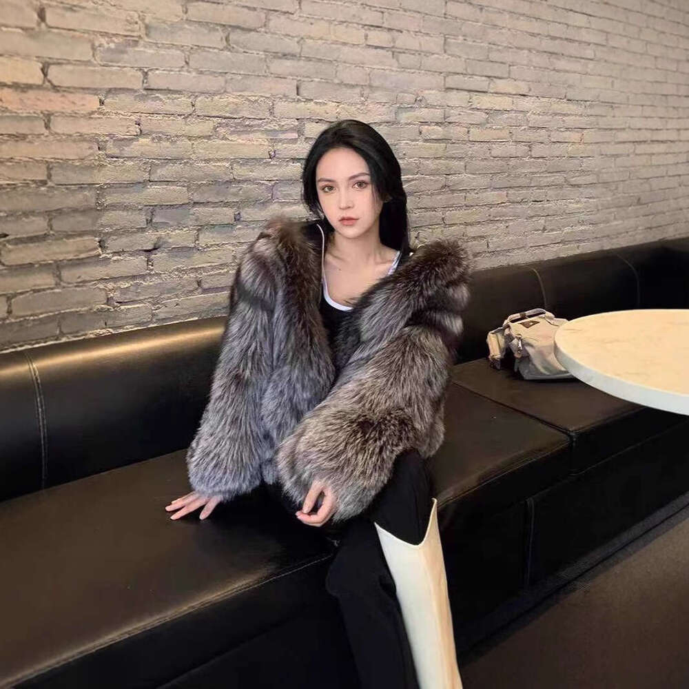 Korean New Coat Style Women's Strength Winter Faux Fox Fur Hooded Warm Overcoat