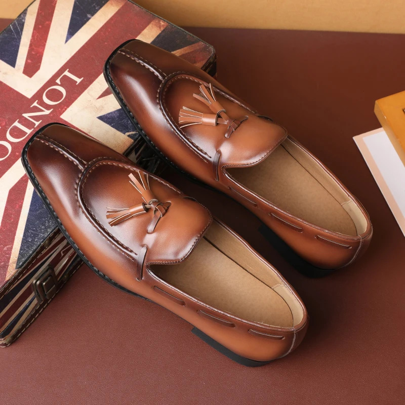 Mens Casual Business Leather Shoes Men Fashion Tassels Wedding Party Loafers Mens Classic Retro British Style Slipon Flats 251023