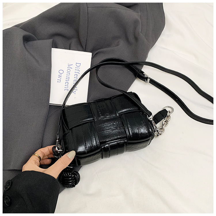 Luxury Brand Designer Bag High-End Fashion Woven Ball Shoulder Chain Bag 2024 New Small Square Bag Niche Design Crossbody Phone Bag For Women