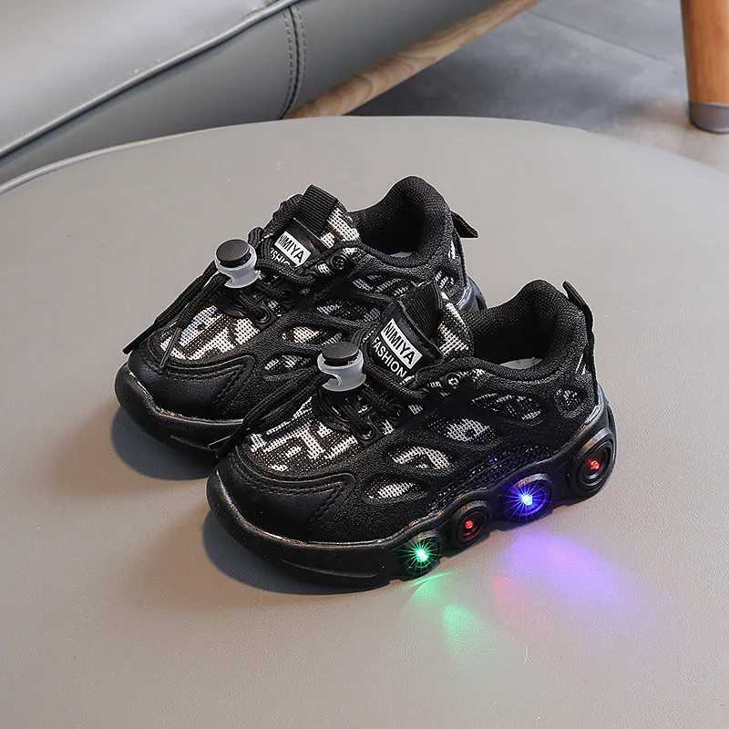Childrens LED flashing 2025 new model for boys and girls soft soled non slip sports shoes luminous casual walking shoes H260130