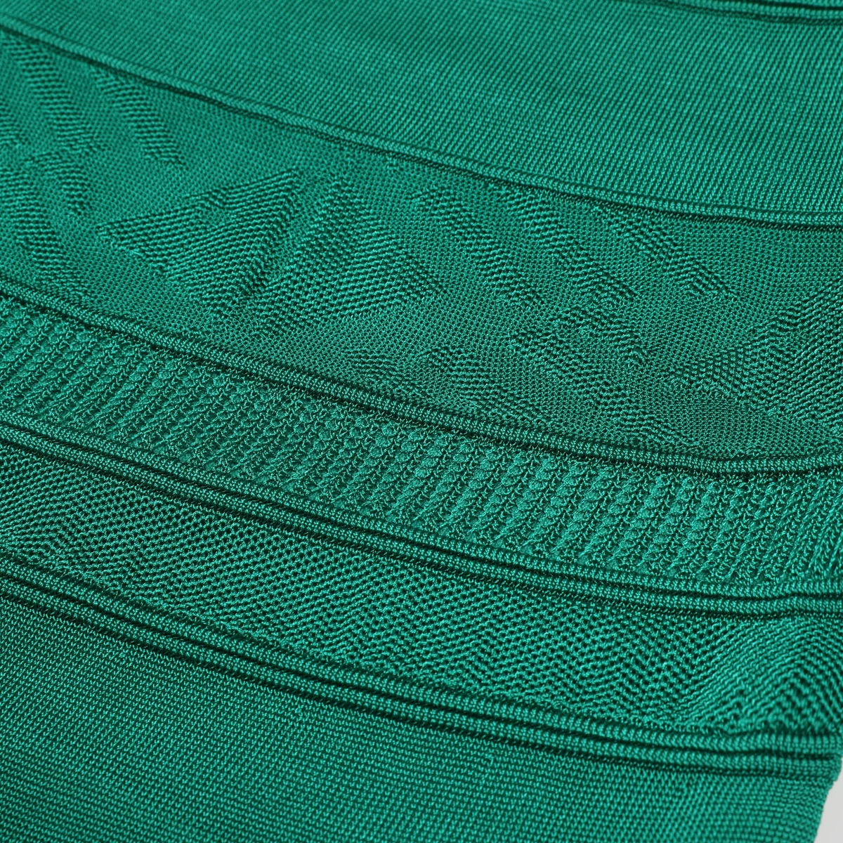 High Quality Spot Summer Striped Elastic Hollow Sleeveless Ladies Short Knitted Topskirt Womens Set 251020