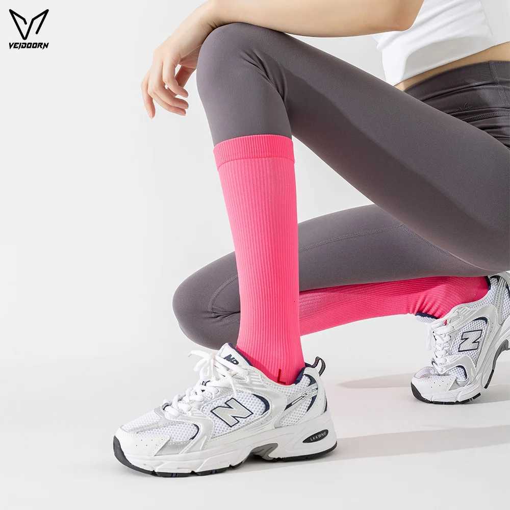 Veidoorn Womens Compression Socks for Running Workout Jumping Aerobics Breathable Supportive Long Socks Gym Fitness Legwear Y251024