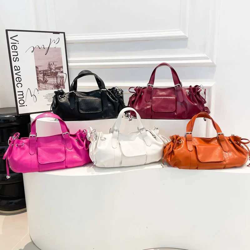 LEFTSIDE Design PU Leather Pillow Bags for Women 2025 New Korean Fashion Simple Trend Female Shoulder Crossbody Bag Handbags Z251024