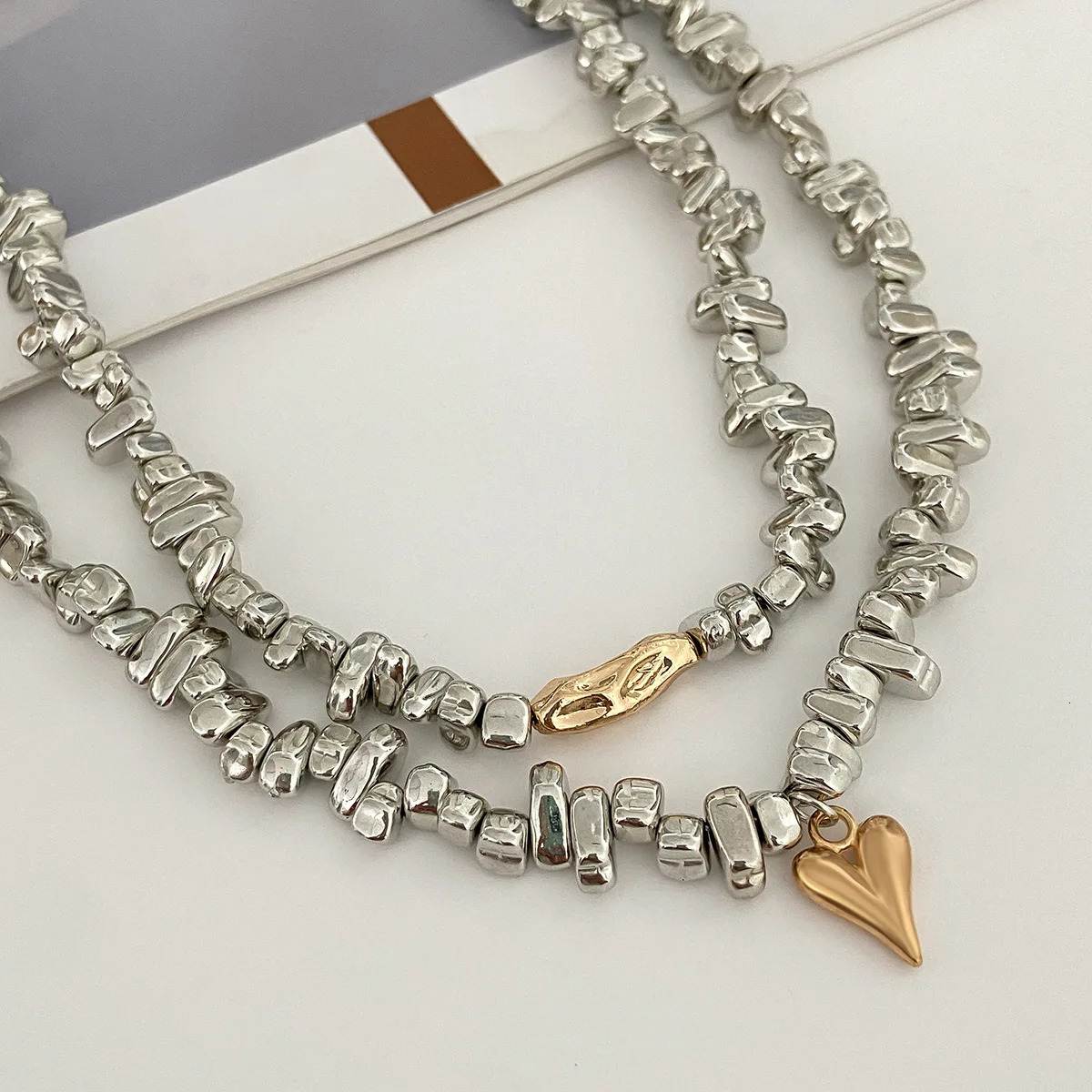 Retro Simple Heart shaped Pendant Necklace 2025 Multi layer Sweet Creative Irregular String Style Girl Fashion Birthday Jewelry 251016