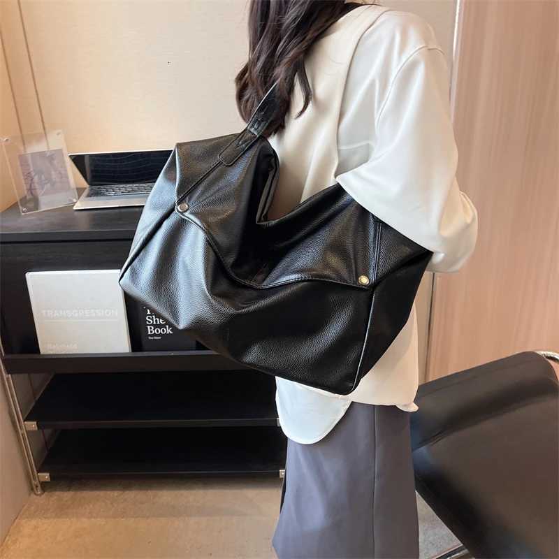 LEFTSIDE PU Leather Highcapacity Shoulder Bags for Women 2025 Luxury Designer Tote Bag Females Fashion Handbags and Purses Z251024