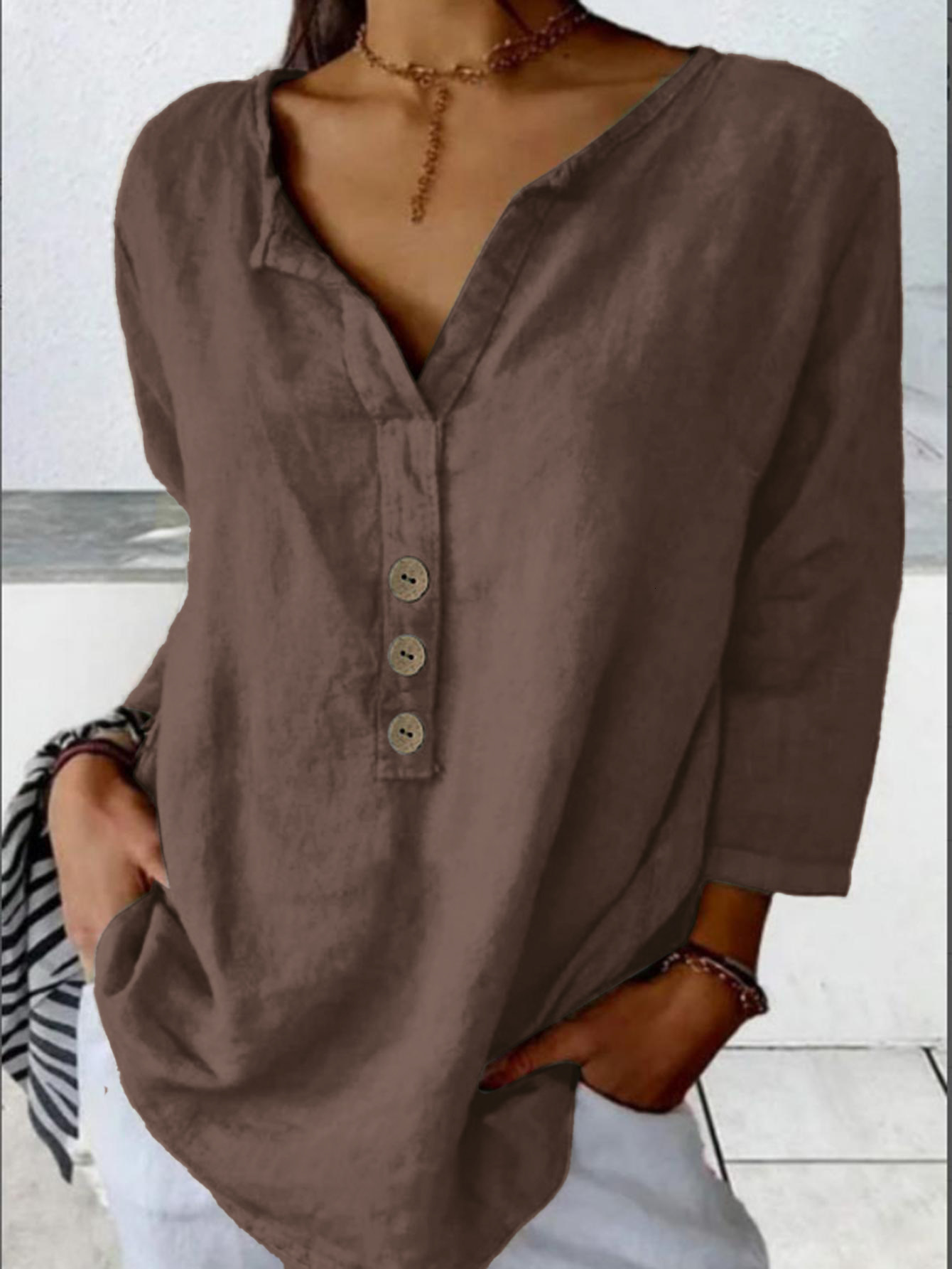 2025 New Womens Solid Color Button Casual Top Fashionable Textured Shirt for Women
