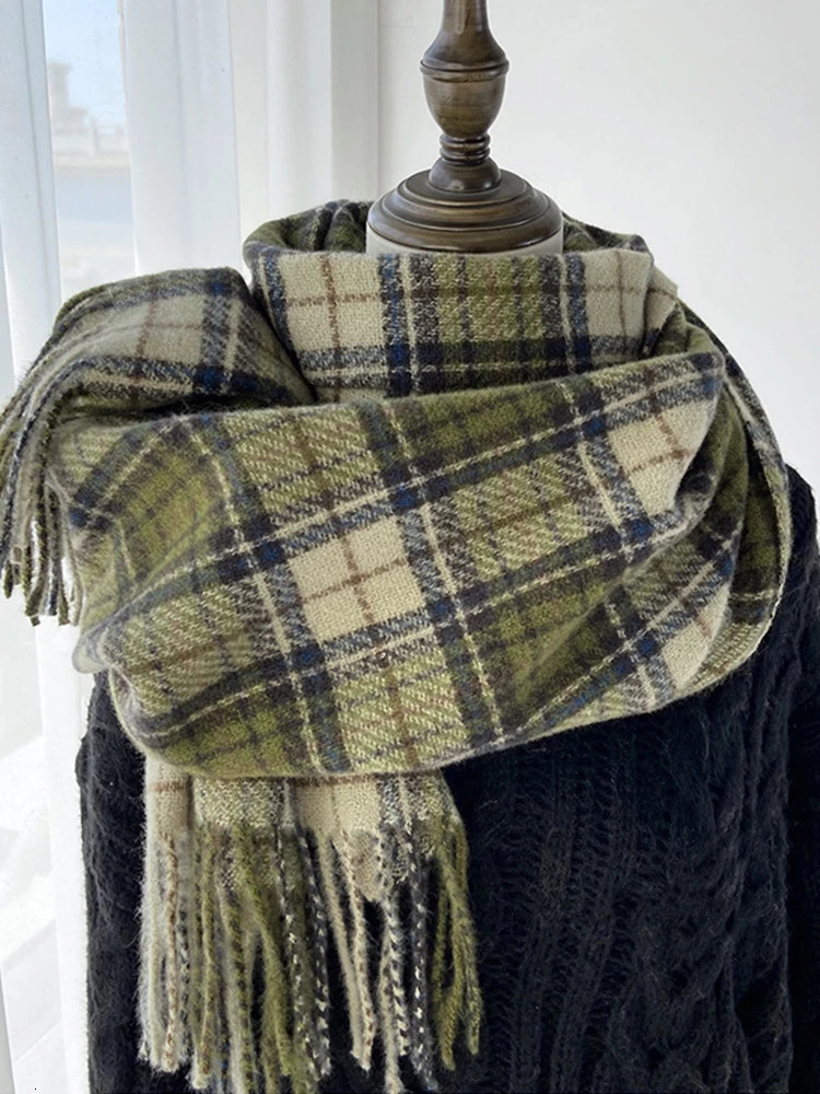 Winter Women Knitted Scarf Headscarf Lady Men Casual Red Green Plaid Tassel Scarve Mujer Male Foulard Wrap Shawl Christmas 251024