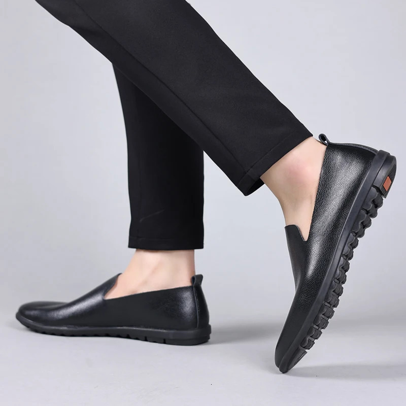 MAEDEF Summer Classic Fashion Mens Outdoor Leather High Quality Casual Shoes Slip on Soft Comfortable Lightweight Footwear 251023