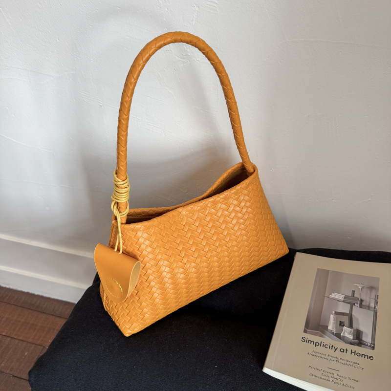 Luxury Brand Designer Bag High-Quality Textured Light Luxury Woven Pattern Underarm Bag For Women 2025 New Baguette Bag Casual Commuter Shoulder Handb