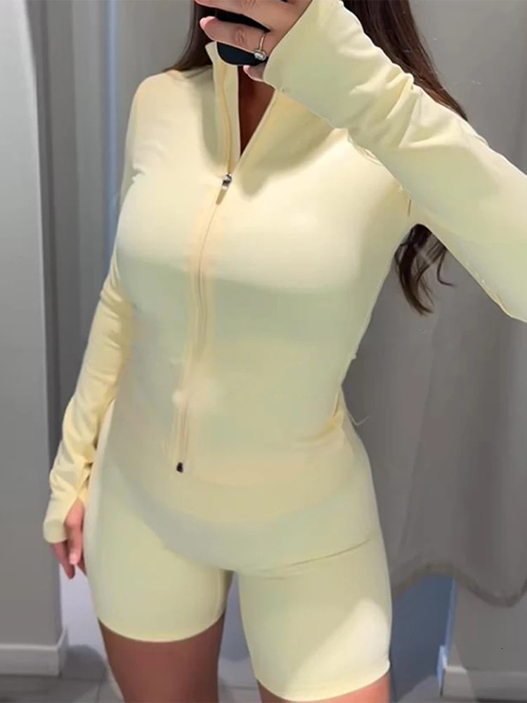Yellow Slim Jacket Shorts Sets Women Stand Collar Full Sleeve Zipper Top Seamless Hip Package Suits 2025 Summer Gym Yoga Outfits 251013