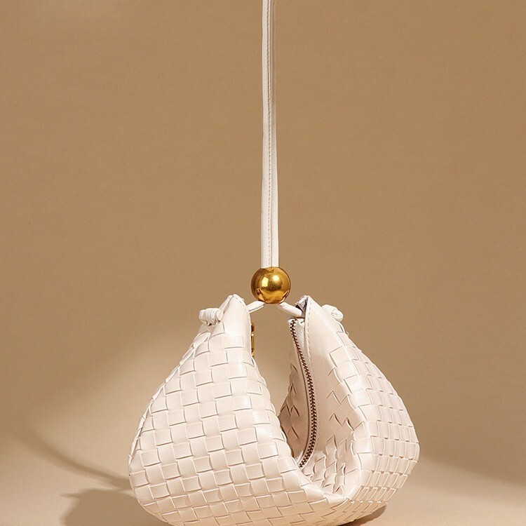 Luxury Brand Designer Bag 2025 New Luxury High-End Handbag Woven Pendant Single Shoulder Crossbody Bag For Women