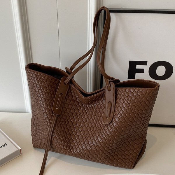Luxury Brand Designer Bag 2025 Spring Summer New Large Capacity Woven Bag For Women Versatile Shoulder Underarm Bag Korean Style Handheld Tote Bag