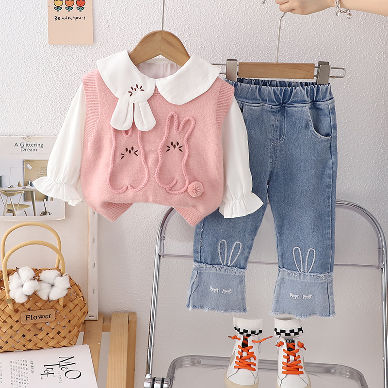 2025 new hot selling girls' autumn outfit set, baby's stylish clothes, children's autumn rabbit sweater three piece set