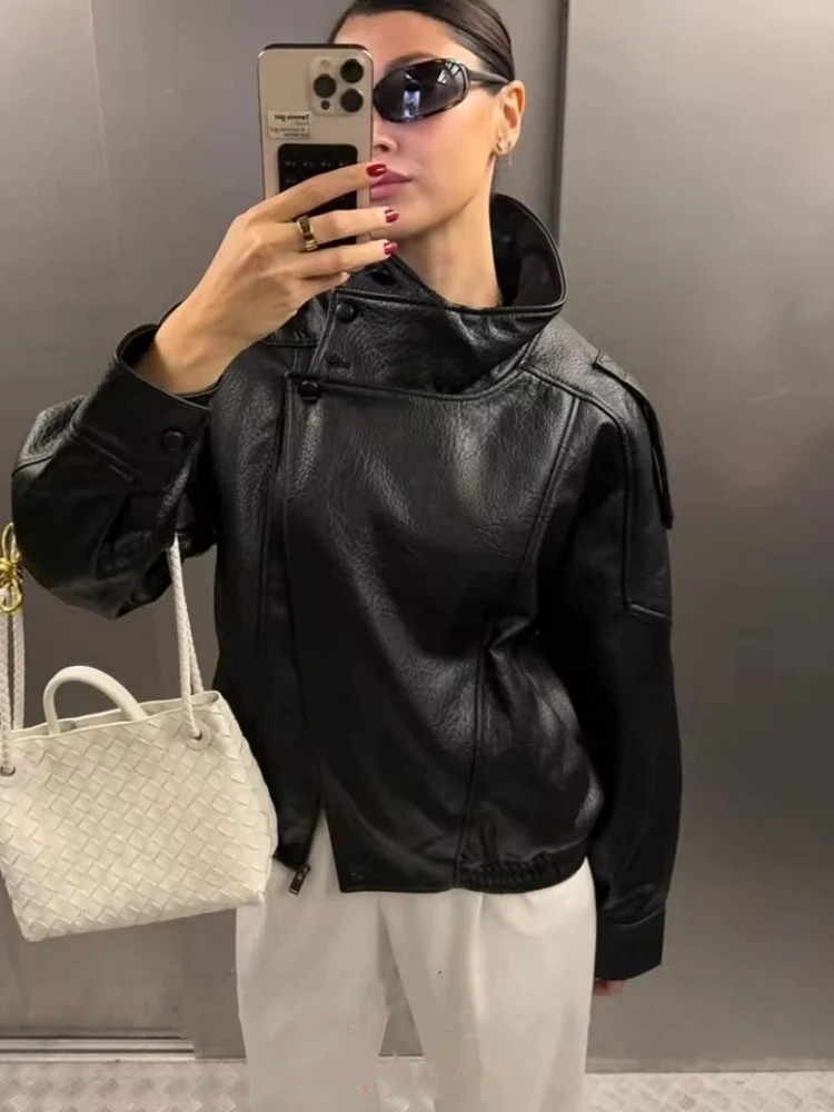 Black PU Leather Loose Zipup Womens Jacket Elegant Stand Collar Pocket Vintage Coat High Street Winter Women Outwears 251020