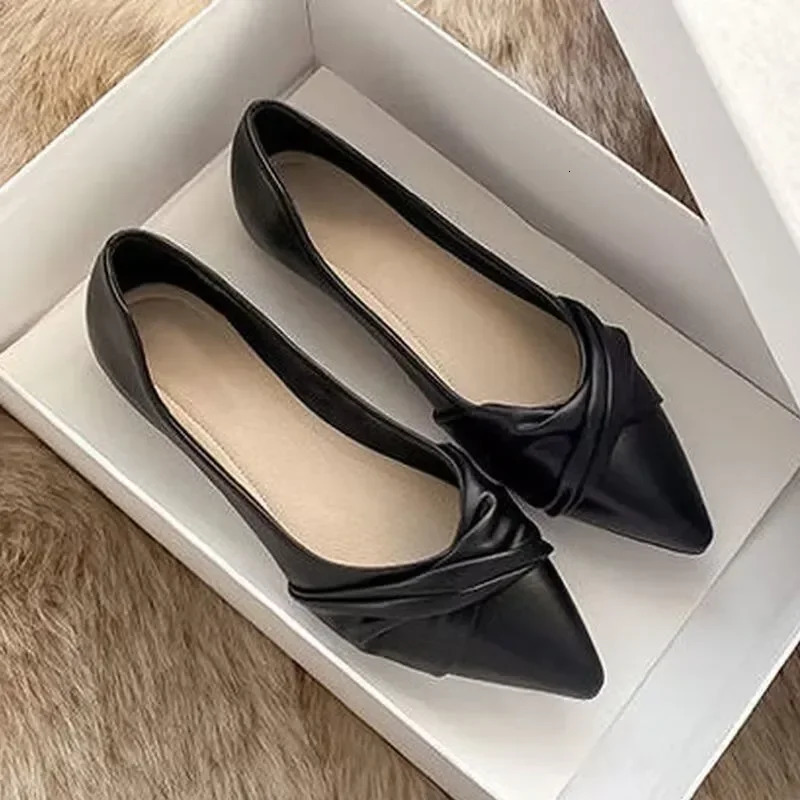 Fall Fashion Pointy Flats Shallow Casual Soft Sole Ballet Shoes Athletic Womens Shoes Flats Shoes Women 251023